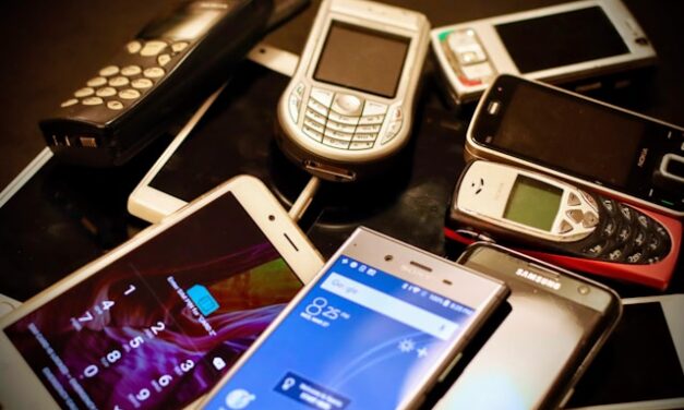 The Evolution of Mobile Phones: From Brick to Pocket-Size Powerhouse